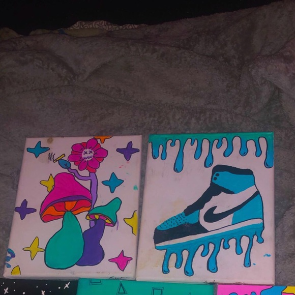 TRIPPY PAINTINGS - Picture 3 of 3